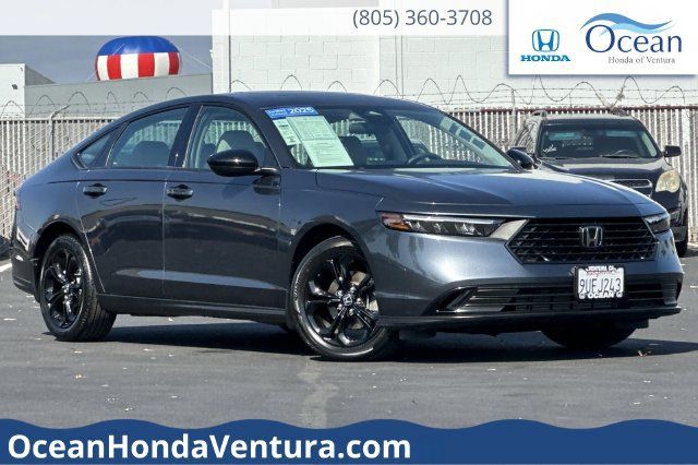 Certified 2025 Honda Accord SE image 1