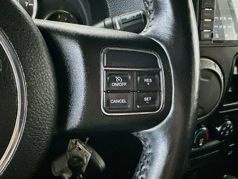 Used 2015 Jeep Wrangler Unlimited Sport w/ Quick Order Package 24S AWD/4WD image 26