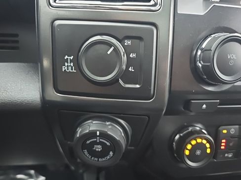 Used 2018 Ford F150 XLT w/ Equipment Group 302A Luxury image 31