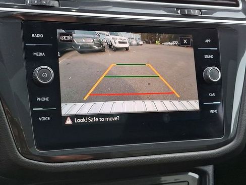 Used 2024 Volkswagen Tiguan SE R-Line image 21