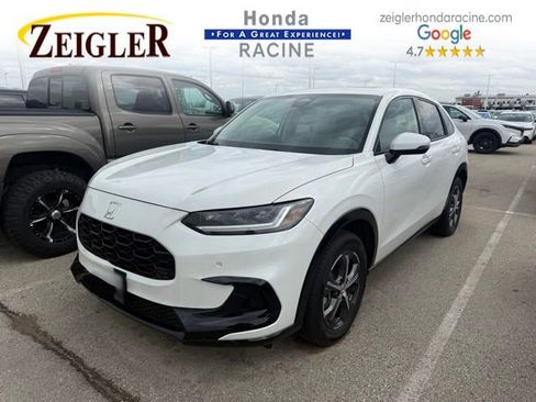 Used 2025 Honda HR-V EX-L image 3