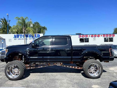 Used 2022 Ford F250 Platinum w/ Tremor Off-Road Package image 5