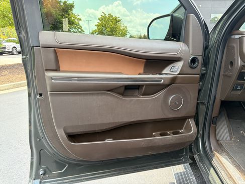 Used 2023 Ford Expedition King Ranch AWD/4WD image 17