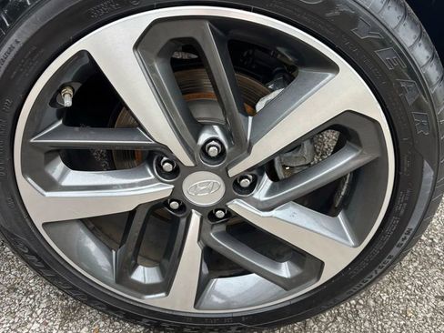 Used 2020 Hyundai Kona Limited image 26