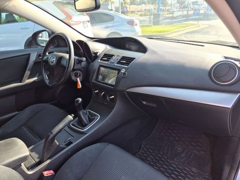 Used 2013 MAZDA MAZDA3 i SV FWD image 30