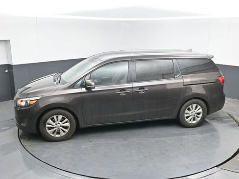 Used 2017 Kia Sedona LX w/ LX Essentials Premium Package FWD image 20