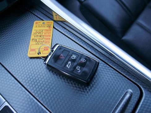 Used 2020 Land Rover Range Rover Sport HST image 35