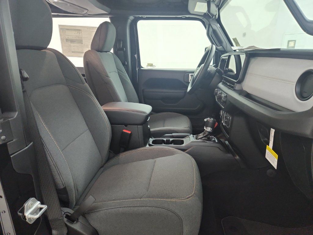 New 2026 Jeep Wrangler Sport AWD/4WD image 31