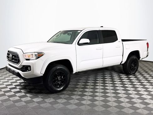 Used 2020 Toyota Tacoma SR5 image 4