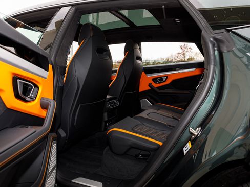 Used 2024 Lamborghini Urus S image 30