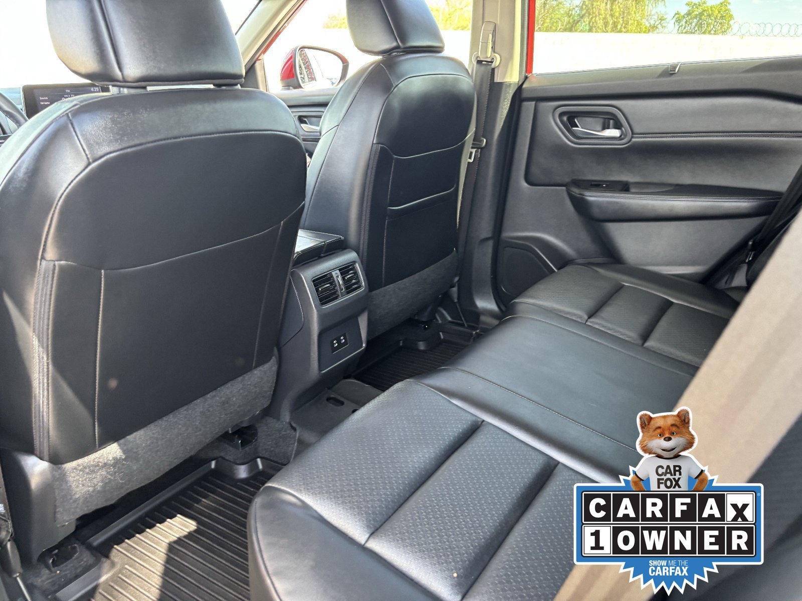 Used 2024 Nissan Rogue SV w/ SV Premium Package FWD image 18