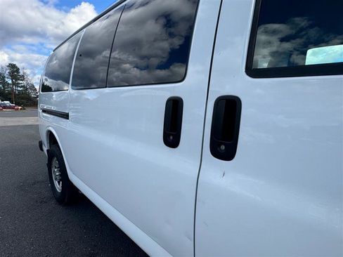 Used 2014 Chevrolet Express 3500 LT w/ LT Preferred Equipment Group image 14