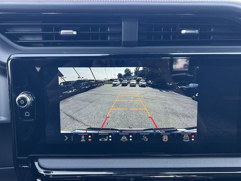 New 2025 GMC Sierra 1500 AT4 w/ Technology Package image 5