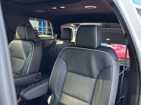 Used 2022 Chevrolet Traverse Premier w/ Redline Edition image 27