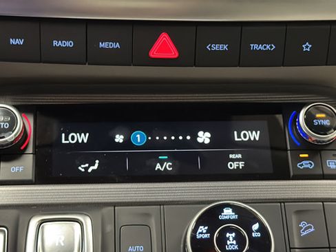 Used 2024 Hyundai Palisade Calligraphy AWD/4WD image 18