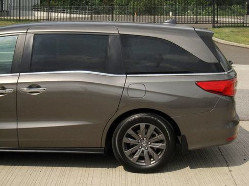 Used 2022 Honda Odyssey EX-L image 8