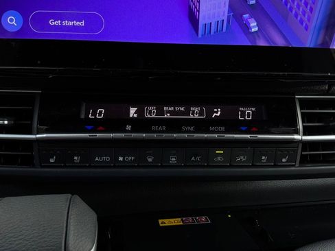 Used 2025 Toyota Sienna XSE AWD/4WD image 49
