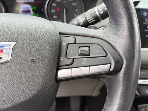 Used 2023 Cadillac XT4 Premium Luxury w/ Technology Package FWD image 27