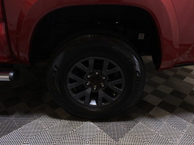 Used 2021 Toyota Tacoma SR5 w/ Technology Package AWD/4WD image 27