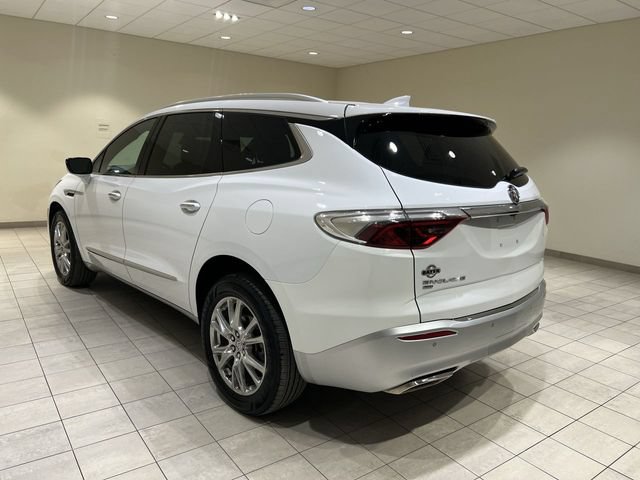 Used 2023 Buick Enclave Essence w/ Experience Buick Package AWD/4WD image 3