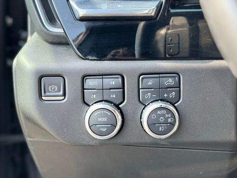Certified 2022 GMC Sierra 1500 SLT w/ SLT Premium Plus Package AWD/4WD image 20
