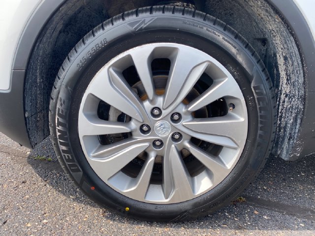 Used 2020 Buick Encore Preferred AWD/4WD image 22