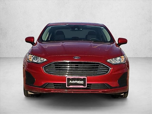 Used 2020 Ford Fusion SE FWD image 2