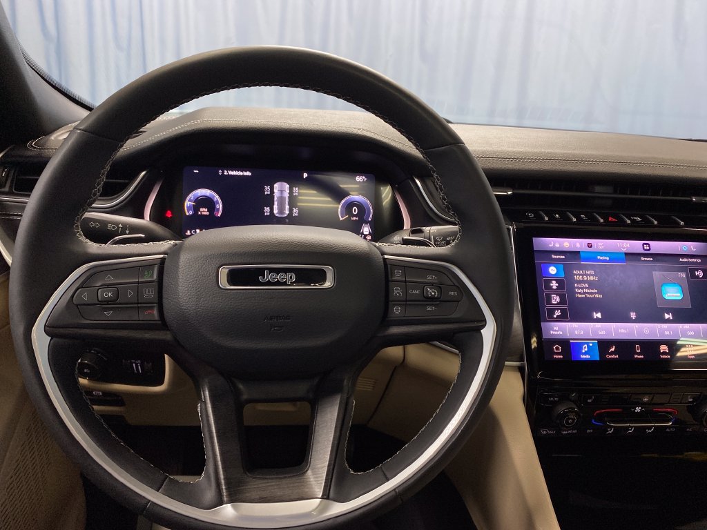 Used 2024 Jeep Grand Cherokee Limited AWD/4WD image 18