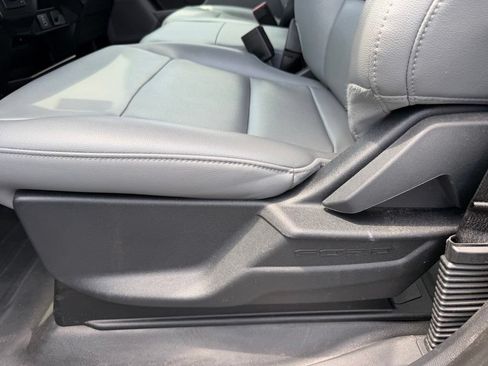 Used 2025 Ford F150 XL AWD/4WD image 16