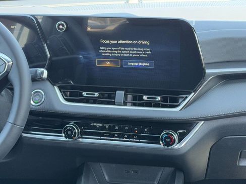 New 2026 Chevrolet Equinox LT image 9