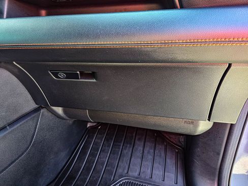 Used 2025 Honda Pilot TrailSport image 44