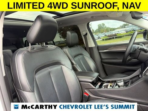 Used 2021 Jeep Grand Cherokee L Limited AWD/4WD image 31