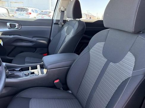 New 2026 Kia Sorento LX image 13
