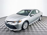 Used 2019 Toyota Camry LE image 4