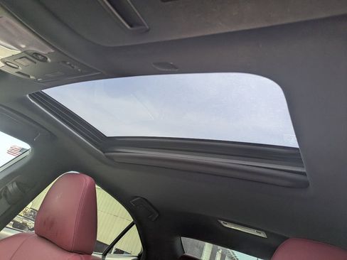 Used 2019 Lexus IS 300 F Sport w/ F Sport Package RWD image 19