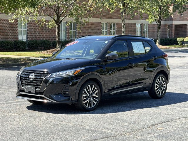 Used 2024 Nissan Kicks SR FWD image 3