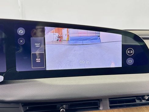 Used 2024 Lucid Air Pure RWD image 22
