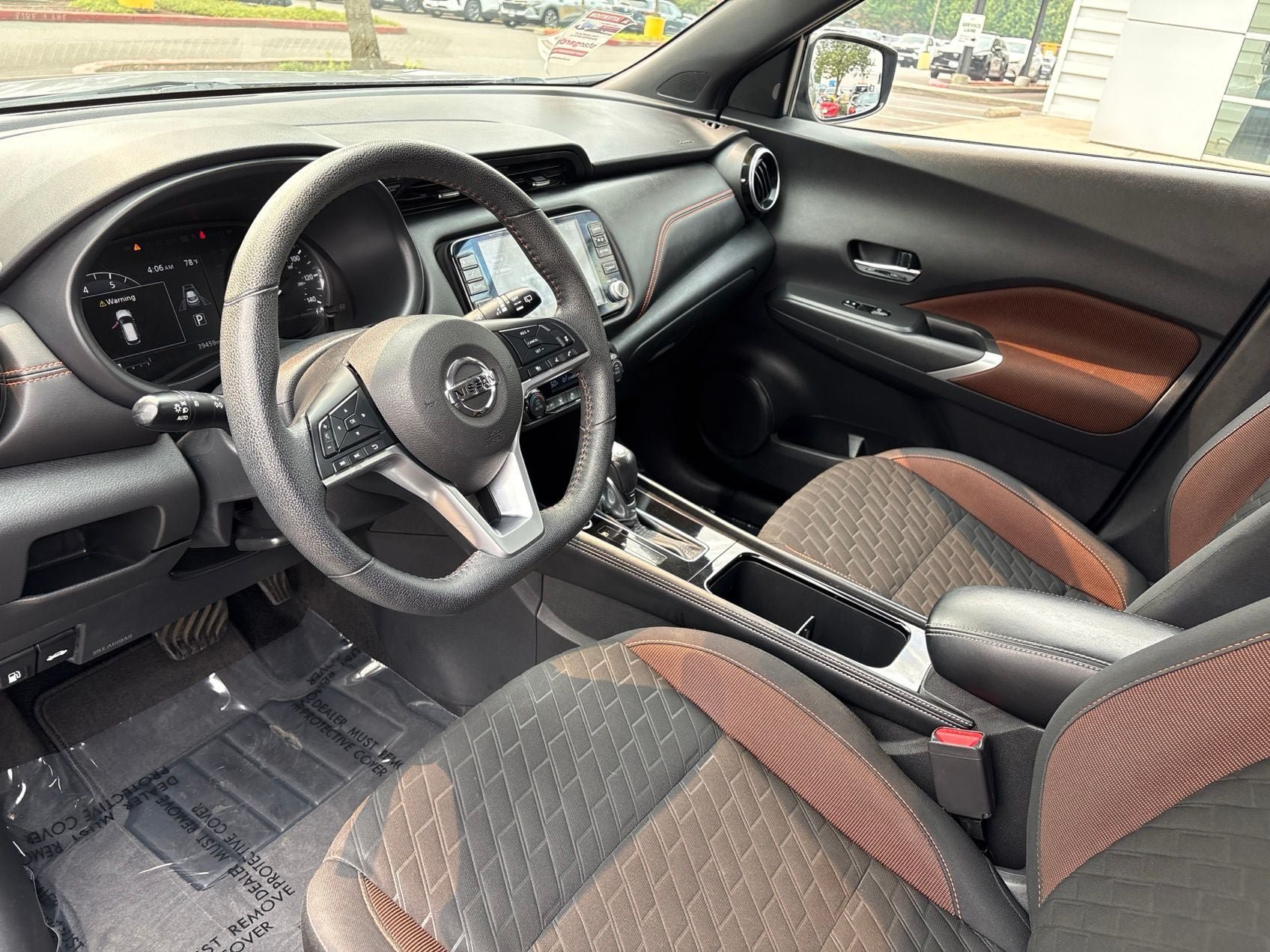 Used 2021 Nissan Kicks SR w/ Exterior Package FWD image 7