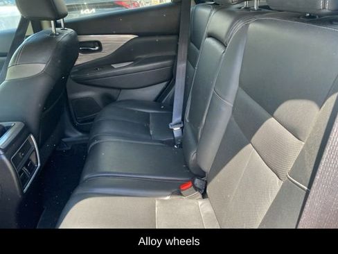 Used 2017 Nissan Murano SL FWD image 9