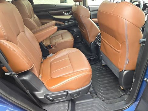 Used 2019 Subaru Ascent Touring w/ Popular Package #3 AWD/4WD image 10