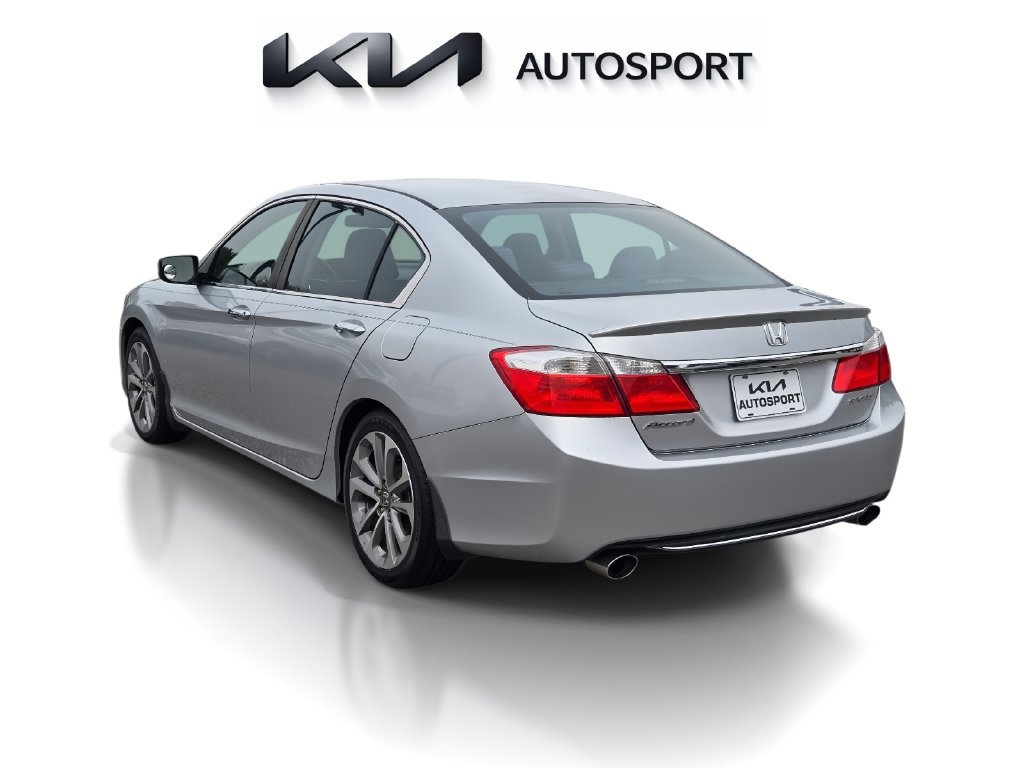 Used 2013 Honda Accord Sport image 10
