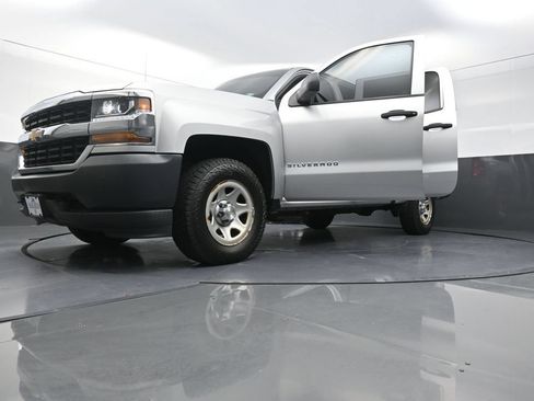 Used 2018 Chevrolet Silverado 1500 W/T w/ WT Fleet Convenience Package AWD/4WD image 33