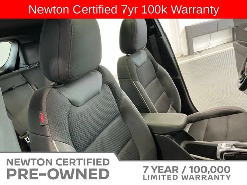 Used 2023 Chevrolet TrailBlazer RS w/ Sun and Liftgate Package FWD image 16