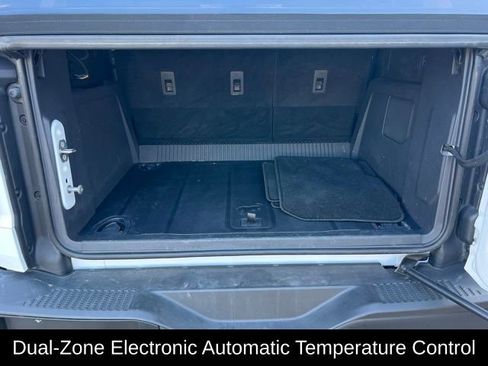 Used 2023 Ford Bronco Badlands image 13