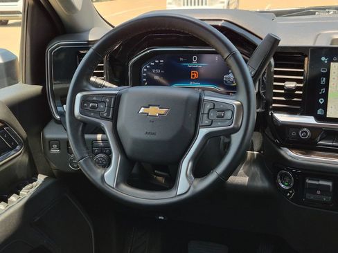 Used 2025 Chevrolet Silverado 2500 LT w/ Convenience Package AWD/4WD image 13
