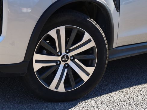 Used 2024 Mitsubishi Outlander Sport SE image 16