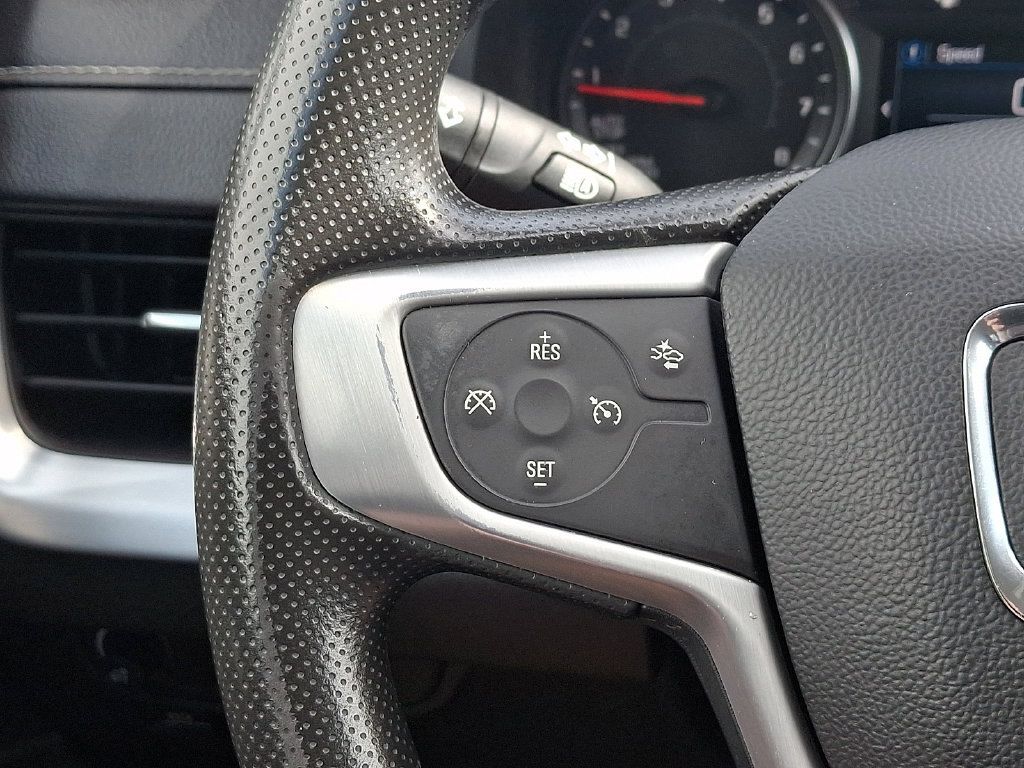Used 2023 GMC Terrain SLE FWD image 24