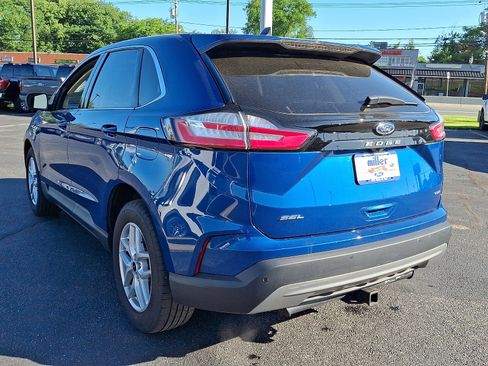 Certified 2024 Ford Edge SEL w/ Convenience Package AWD/4WD image 4