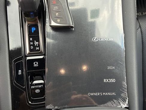 Used 2024 Lexus RX 350 FWD w/ Technology Package image 27