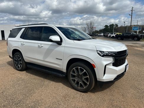 Used 2024 Chevrolet Tahoe RST w/ Luxury Package image 5